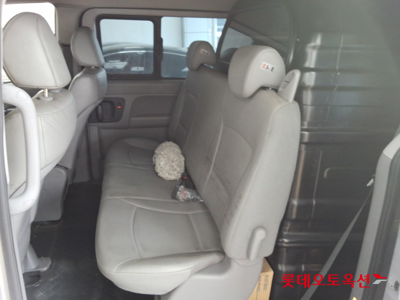2019 - hyundai grand starex