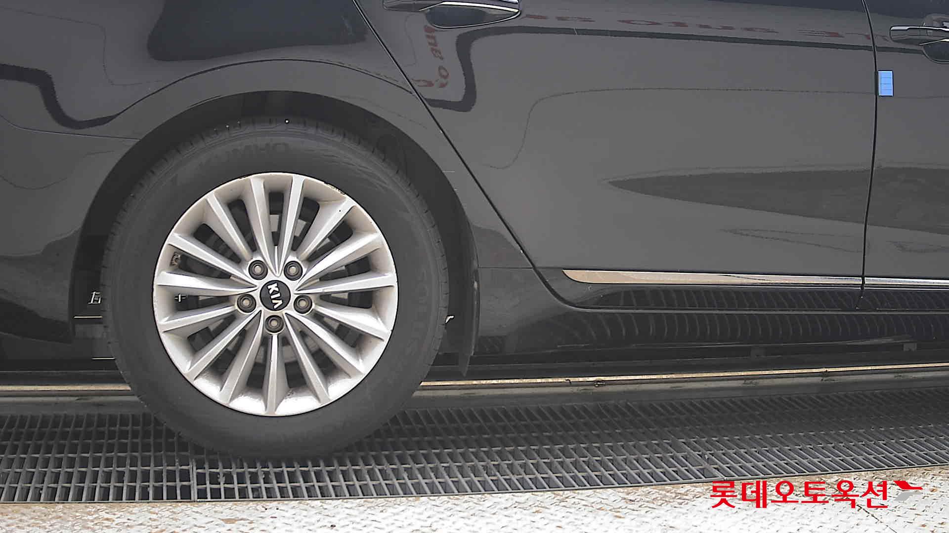 2018 - kia k7