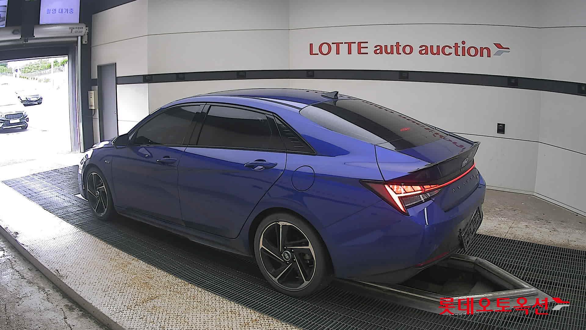 2021 - hyundai avante