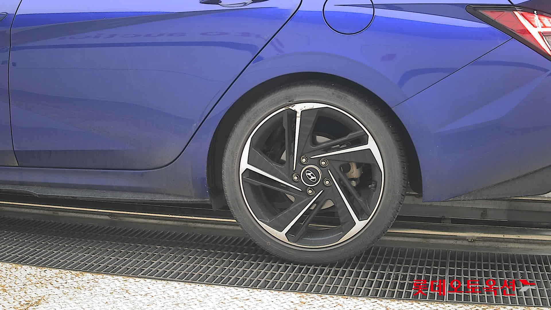 2021 - hyundai avante