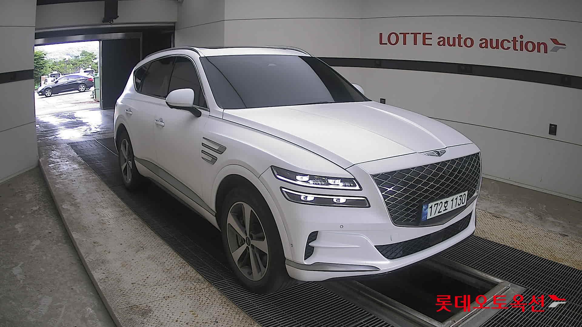 2022 - genesis gv80