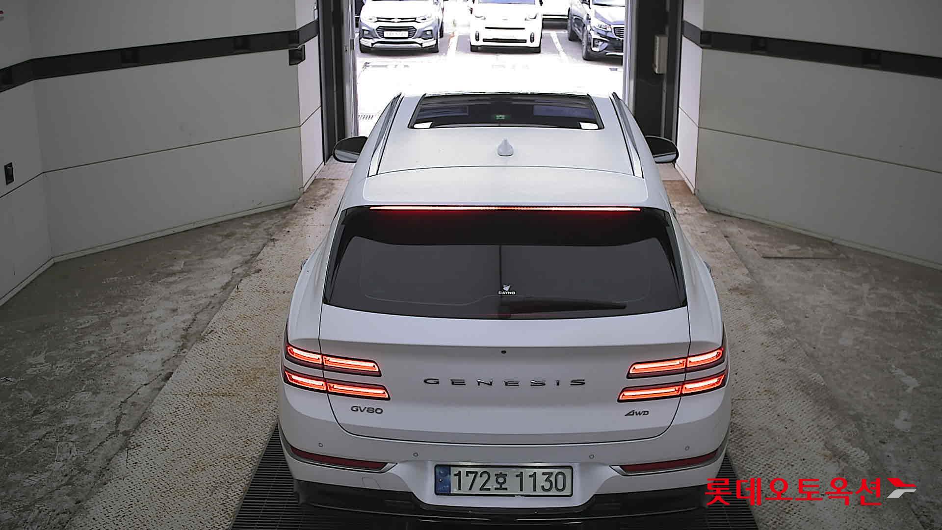 2022 - genesis gv80