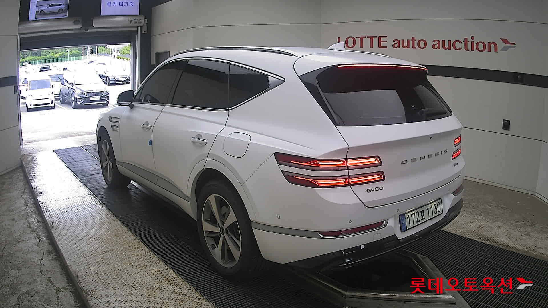 2022 - genesis gv80
