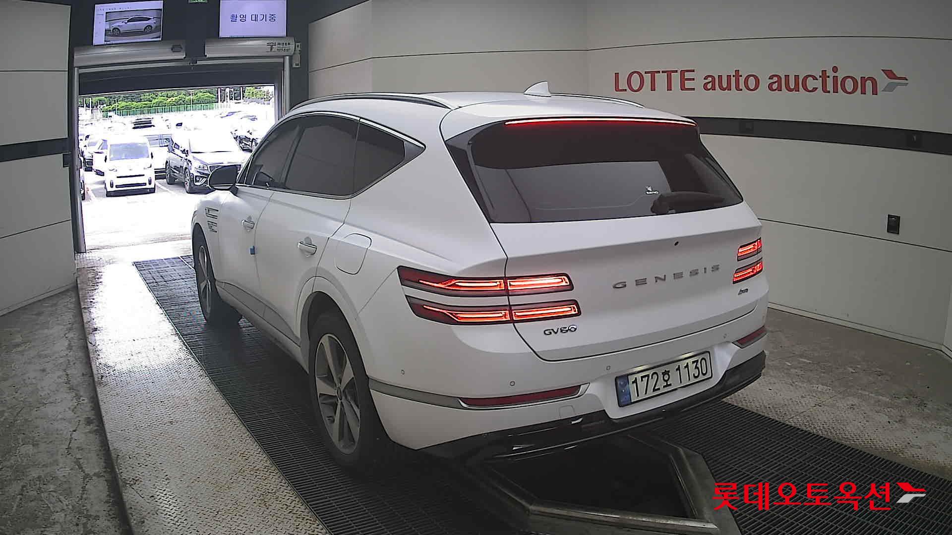 2022 - genesis gv80
