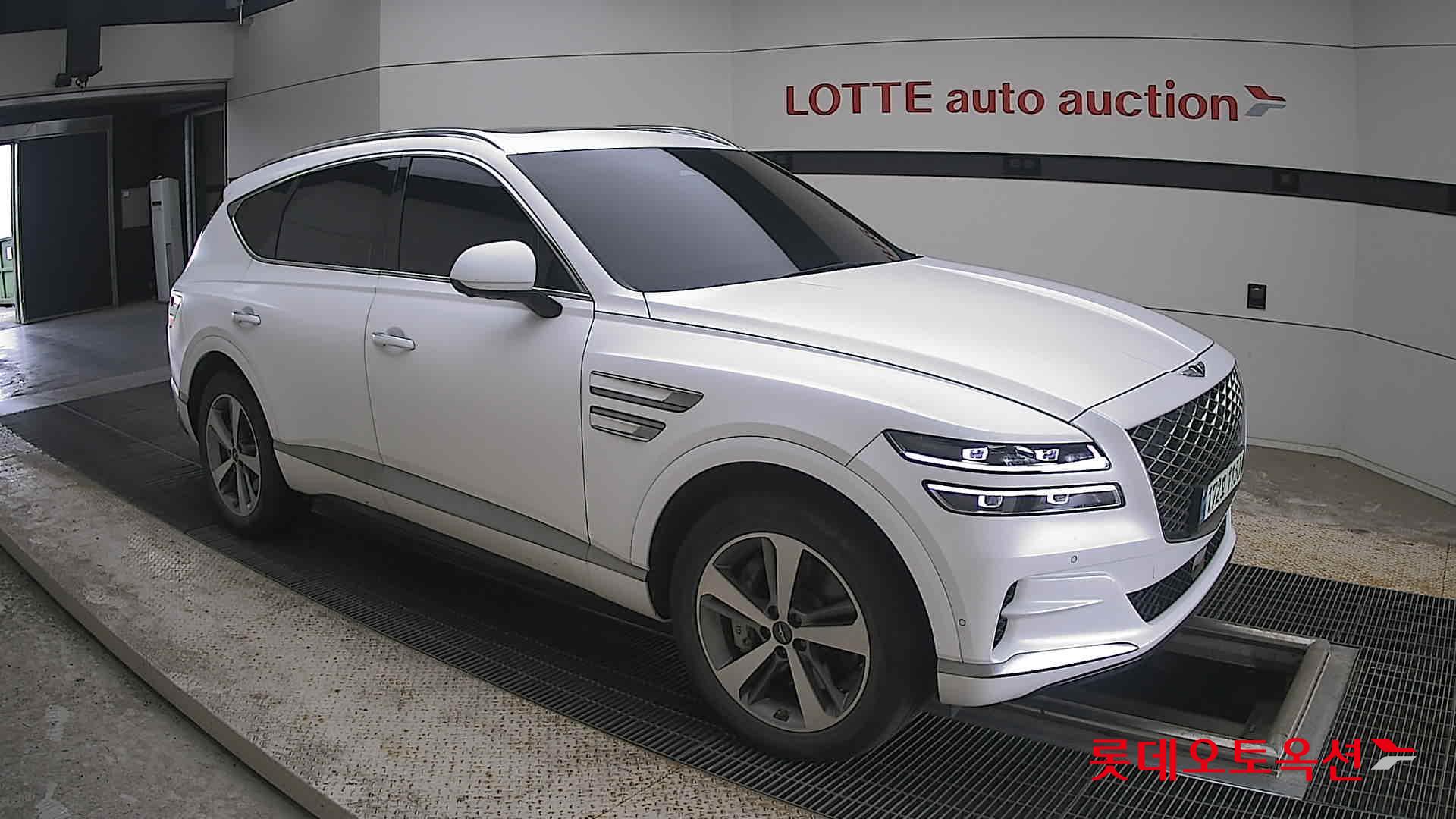 2022 - genesis gv80