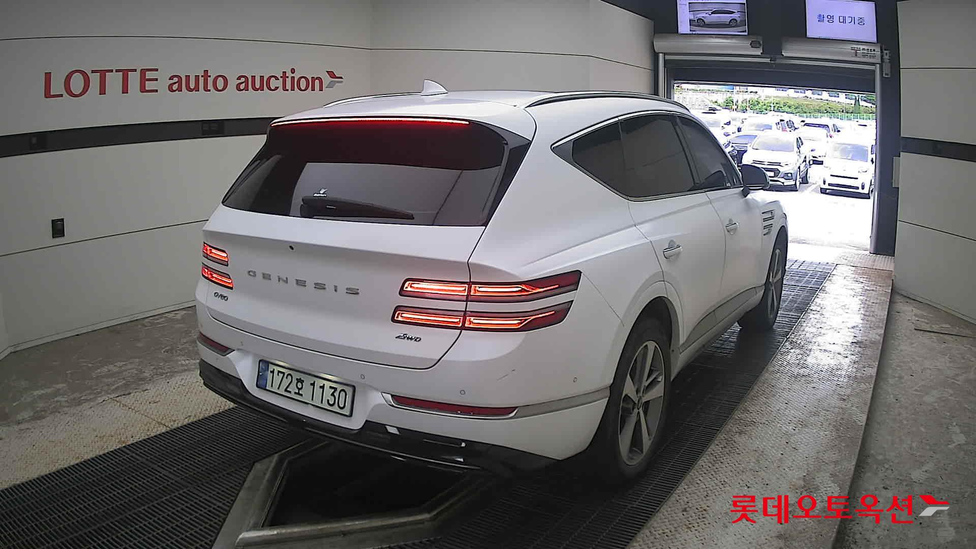 2022 - genesis gv80