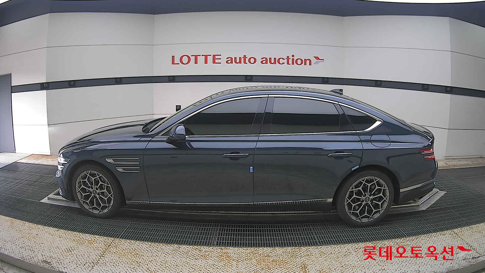 2022 - genesis g80