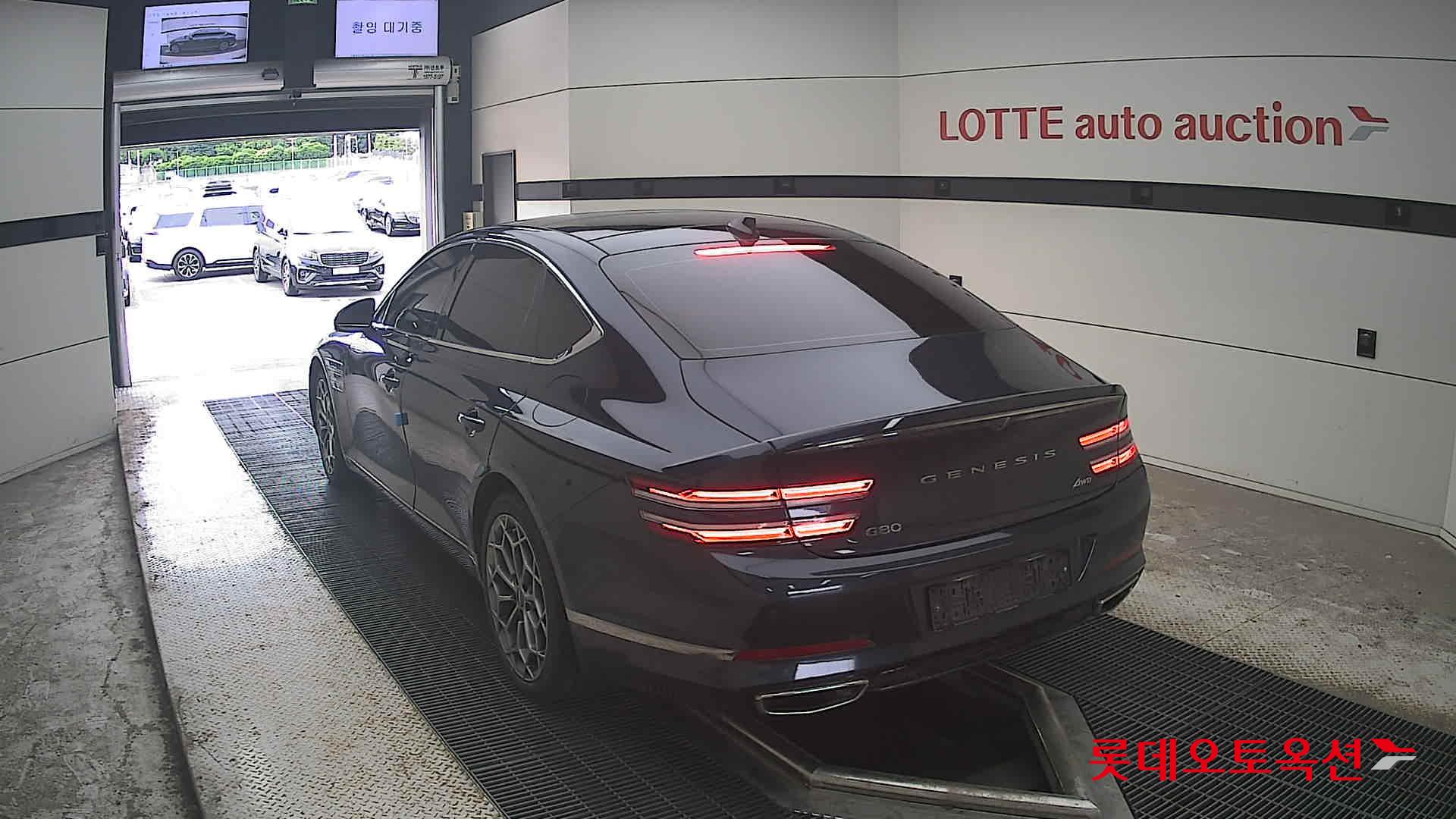 2022 - genesis g80