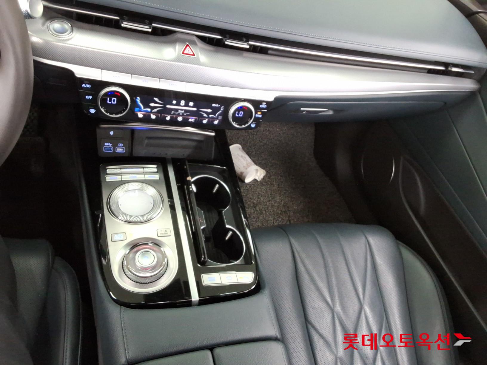 2022 - genesis g80