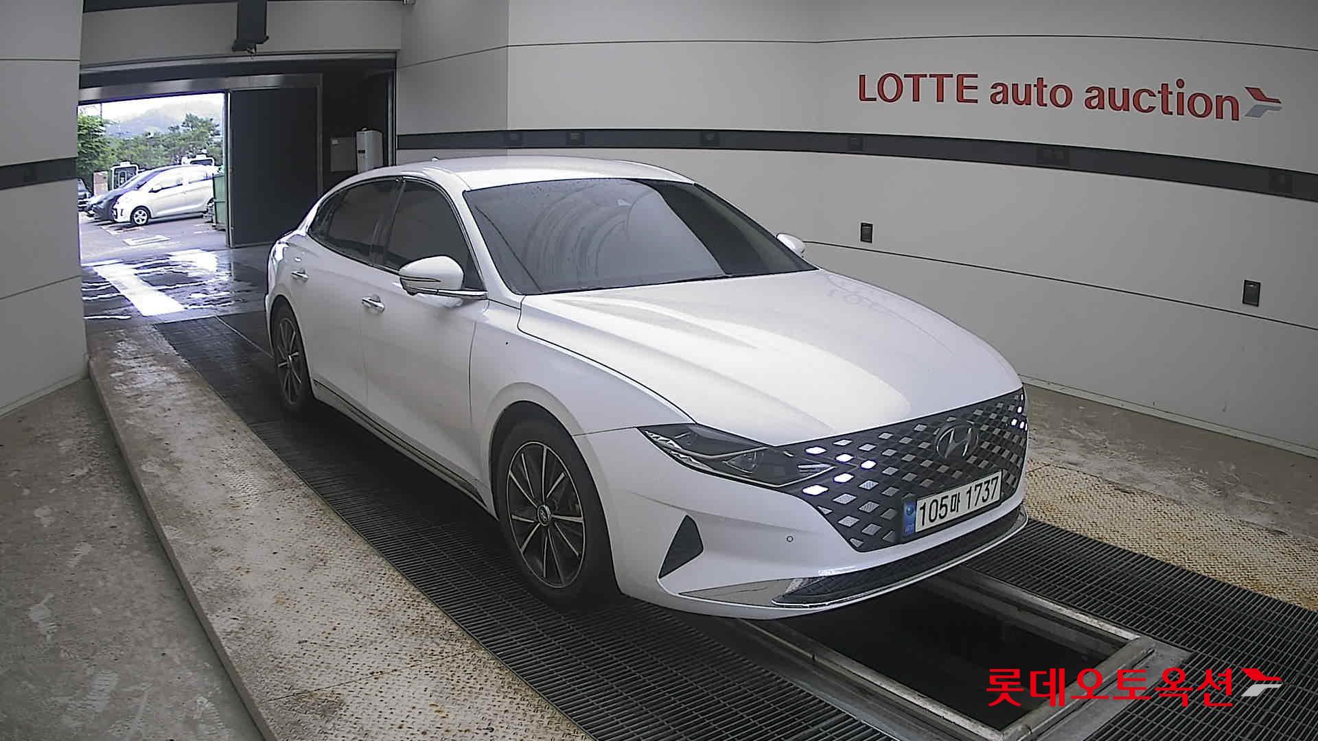 2022 - hyundai grandeur