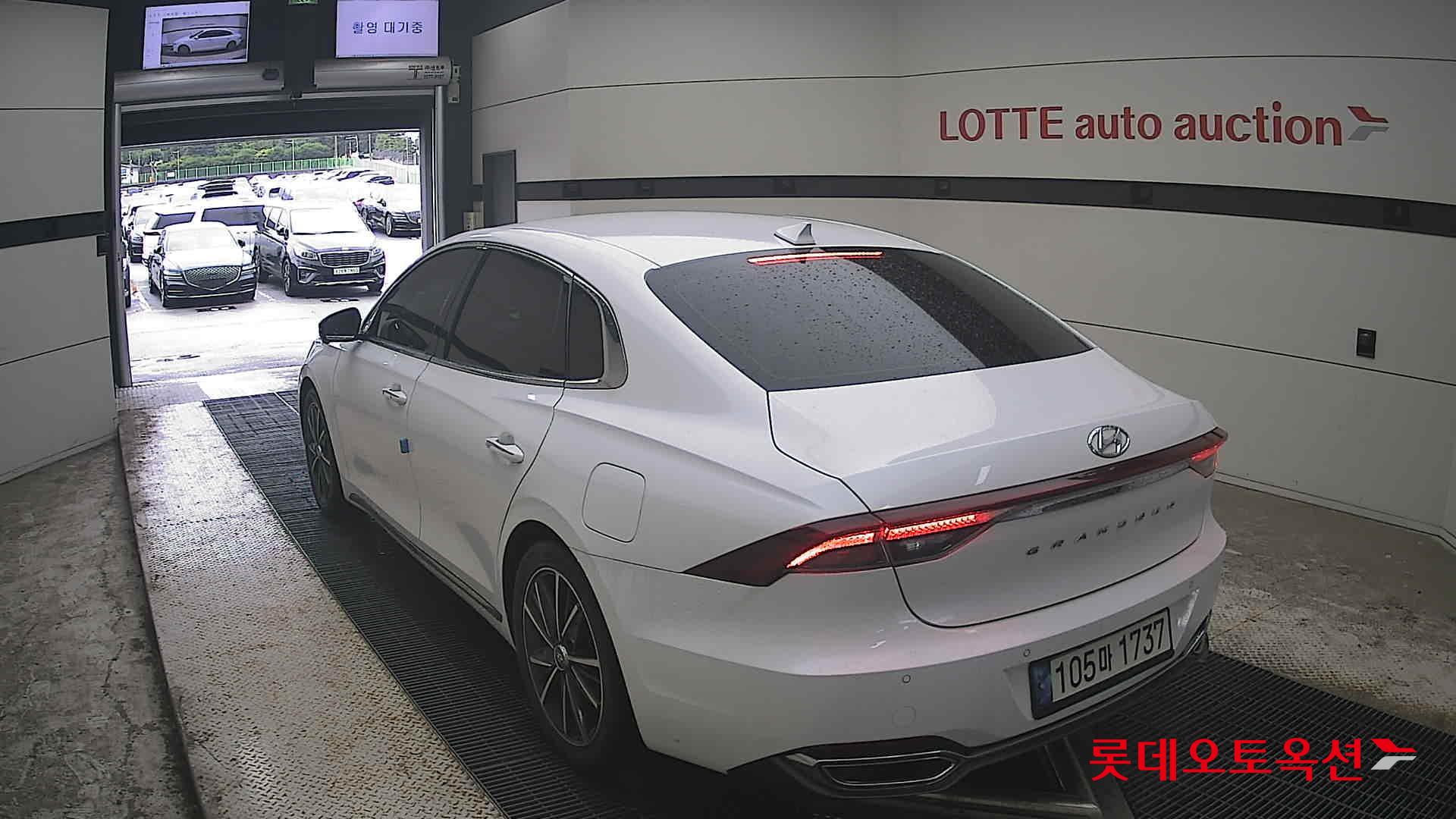 2022 - hyundai grandeur