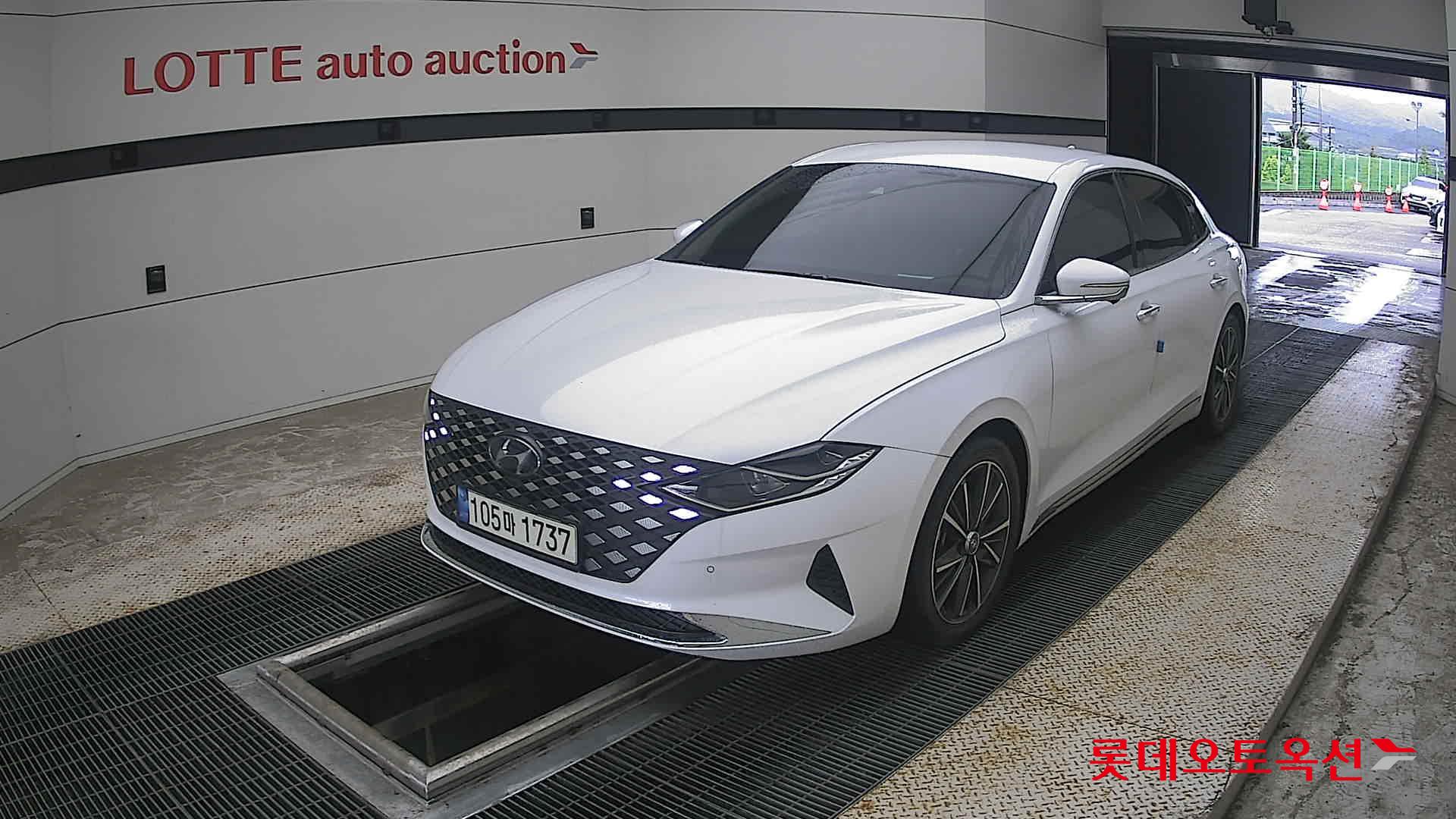 2022 - hyundai grandeur