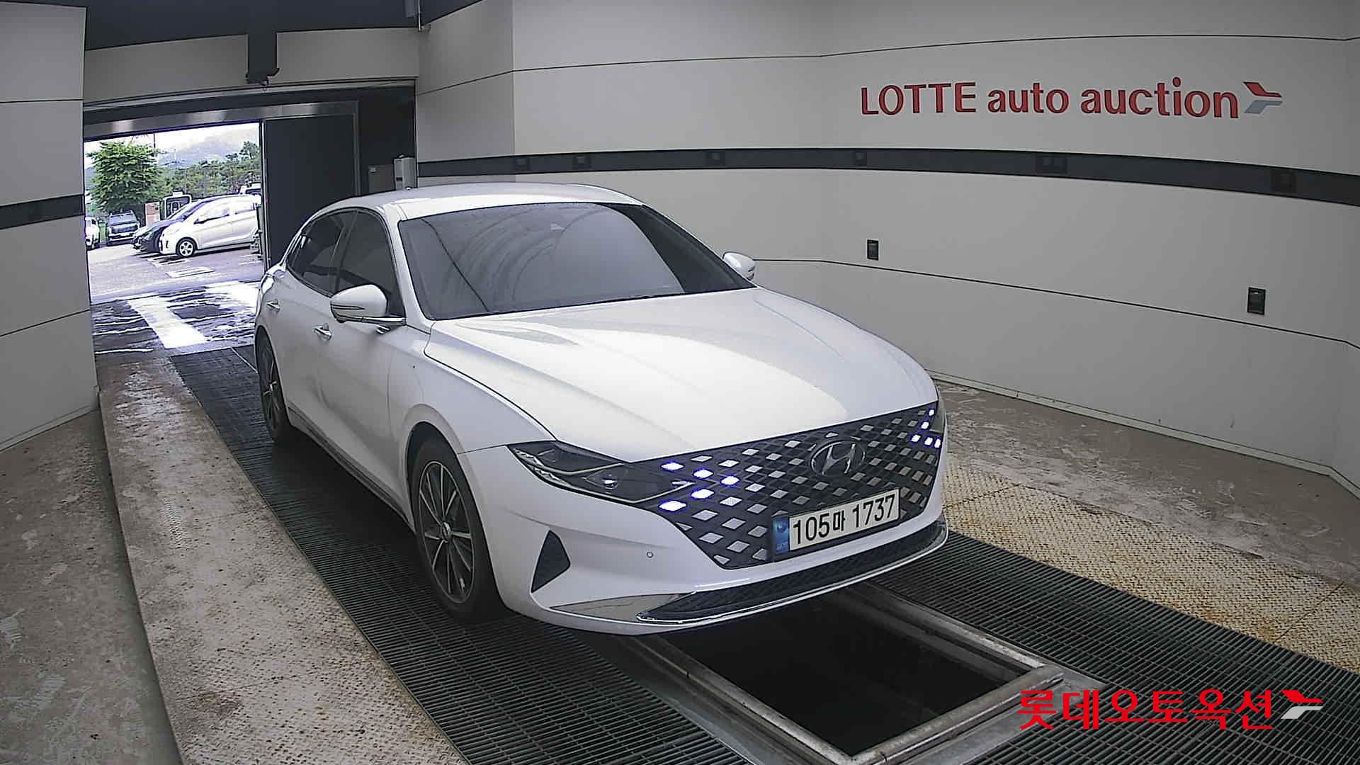 2022 - hyundai grandeur