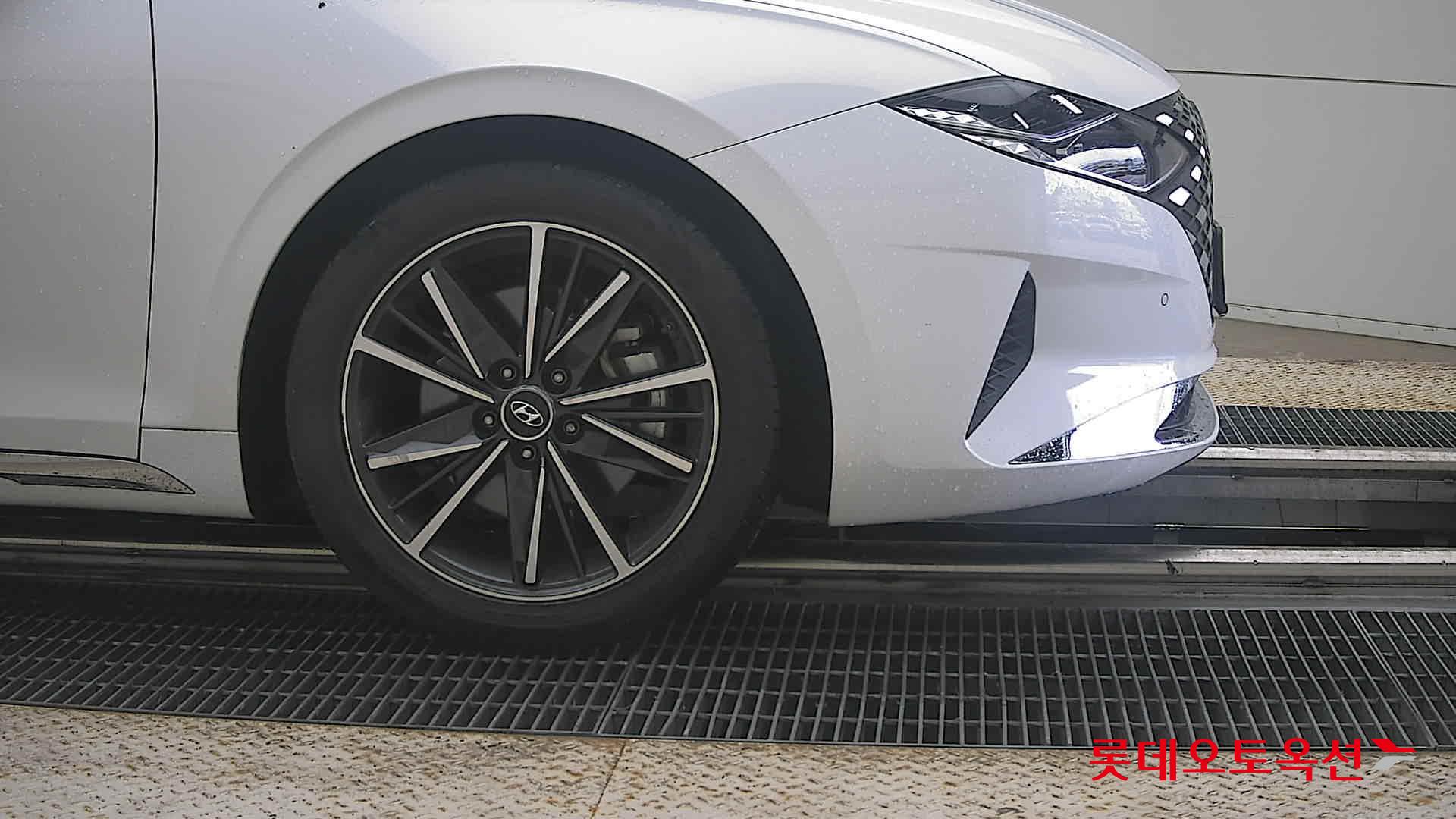 2022 - hyundai grandeur