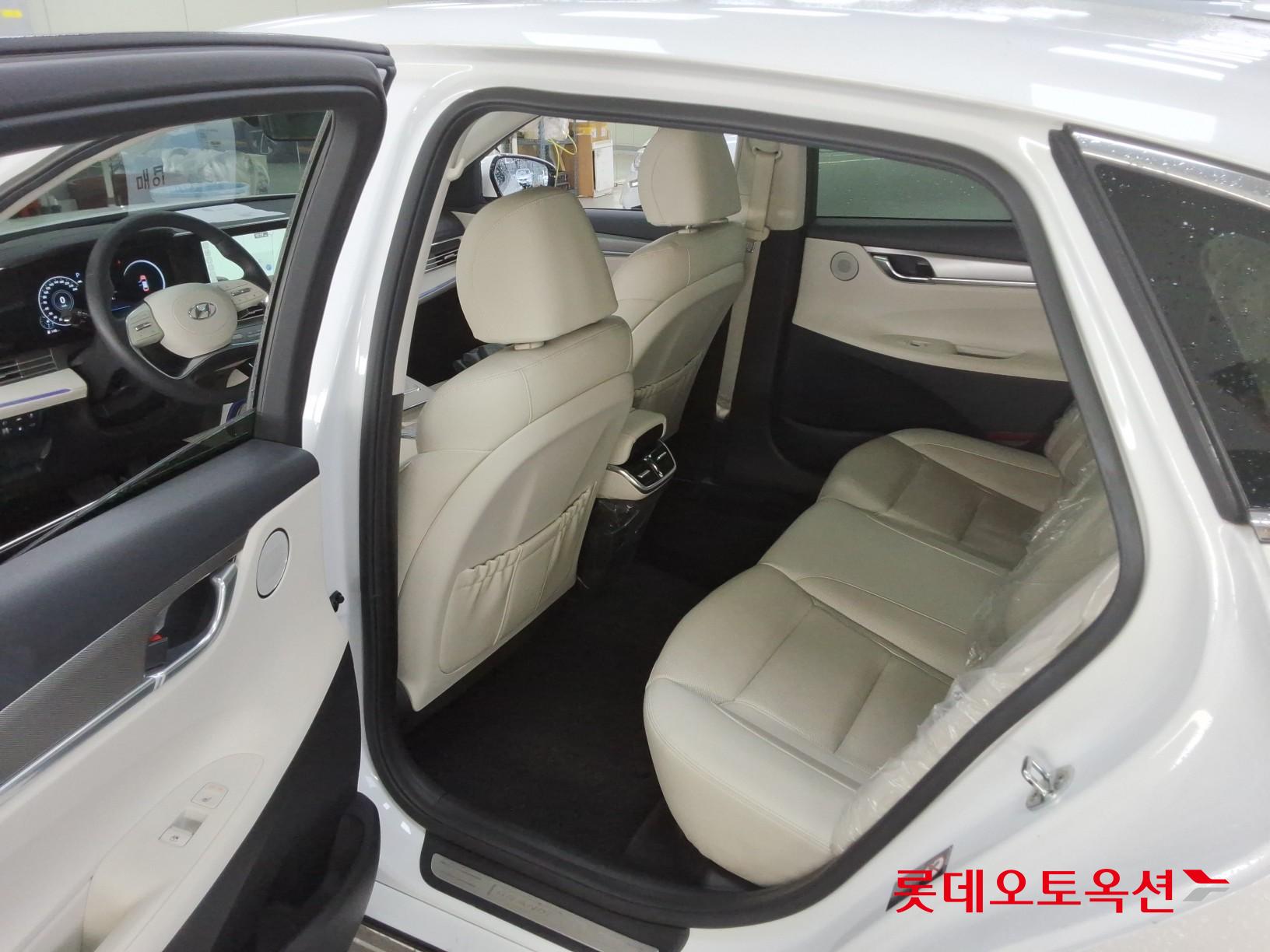 2022 - hyundai grandeur