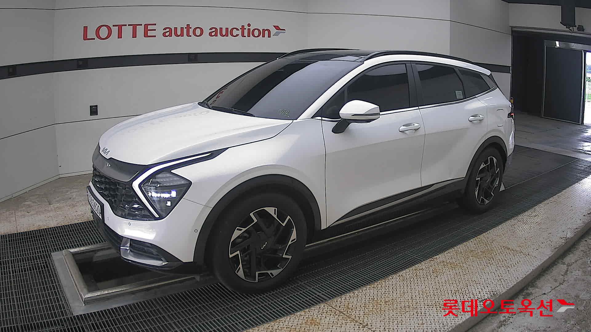 2022 - kia sportage