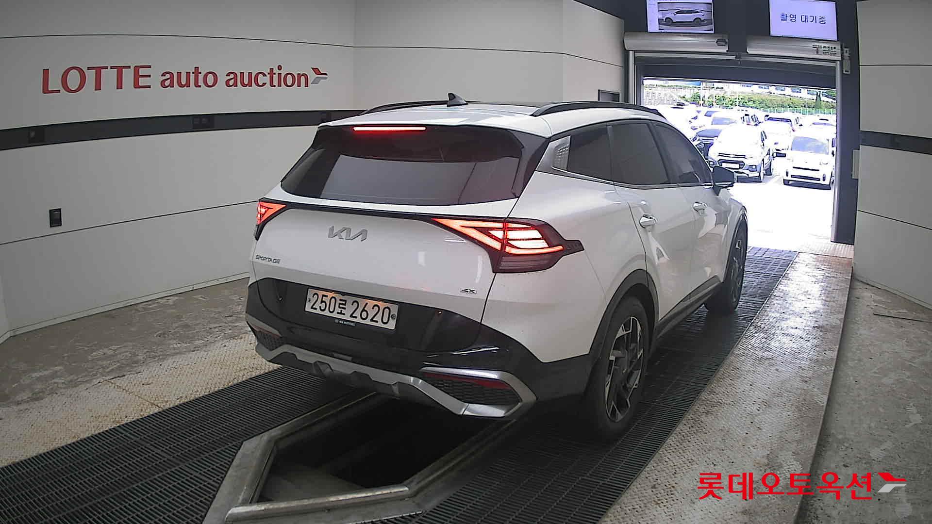 2022 - kia sportage