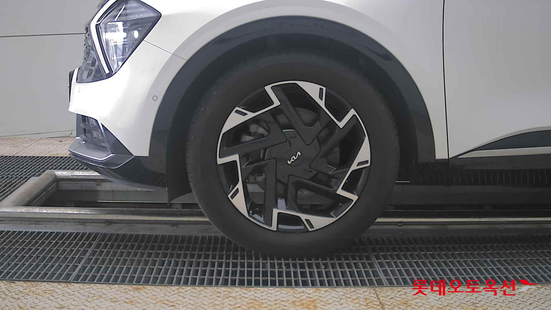 2022 - kia sportage