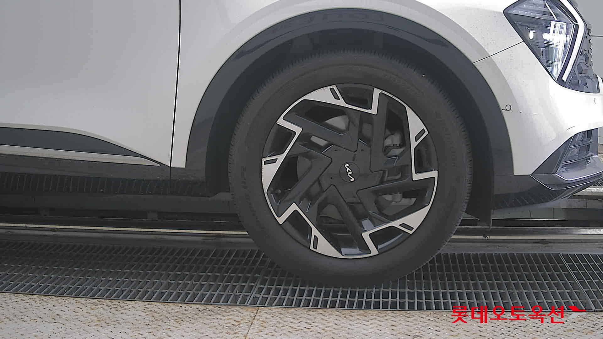 2022 - kia sportage