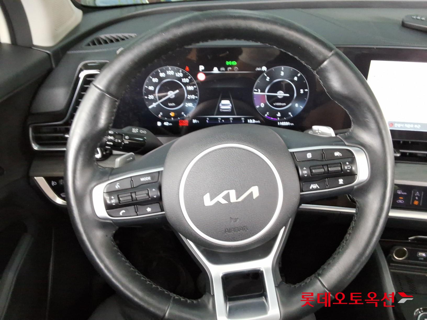 2022 - kia sportage