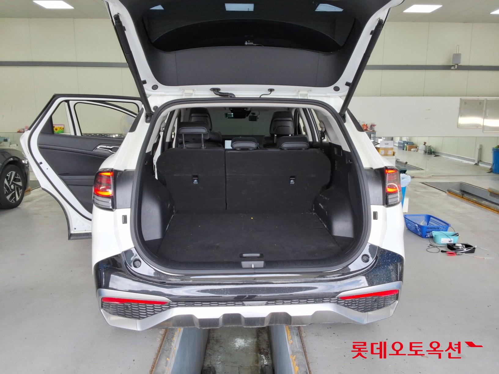 2022 - kia sportage