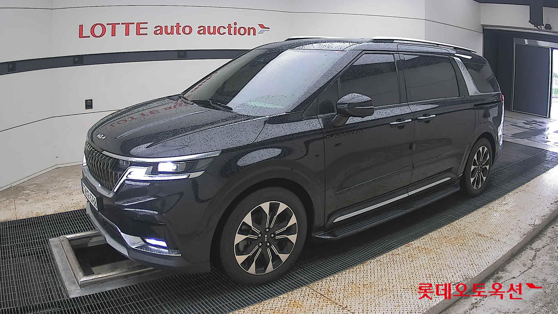2021 - kia carnival