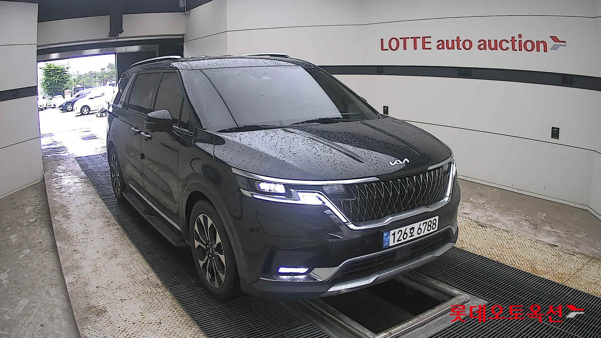2021 - kia carnival