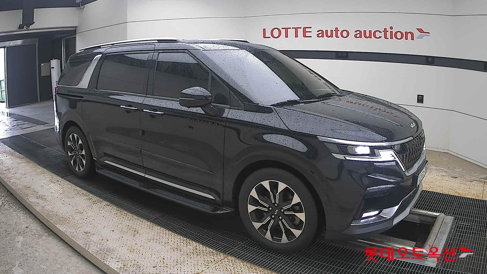 2021 - kia carnival