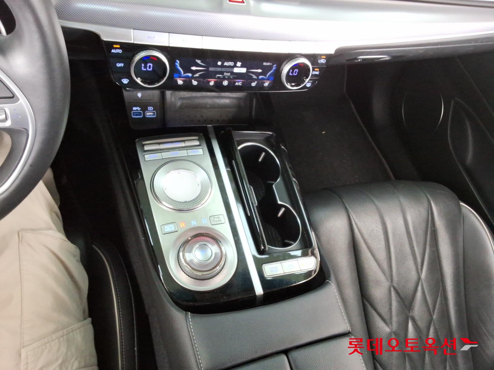 2022 - genesis g80