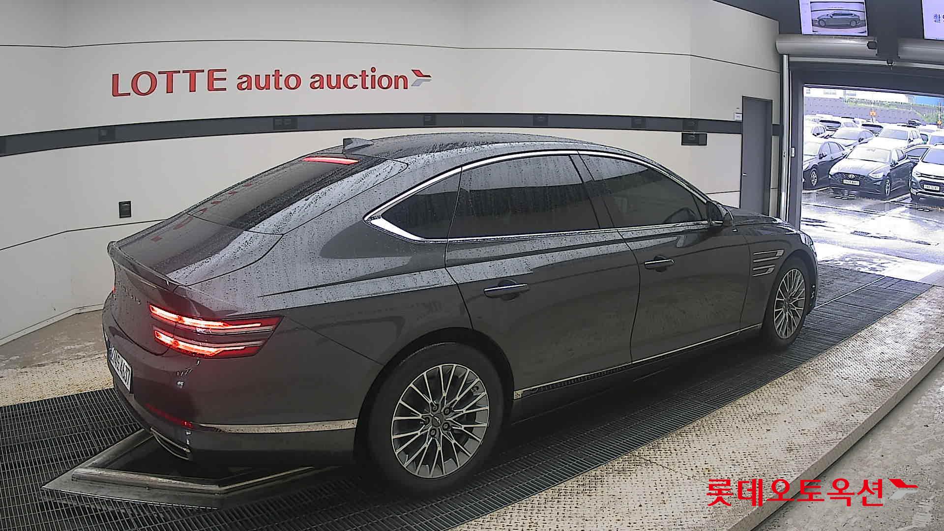 2022 - genesis g80
