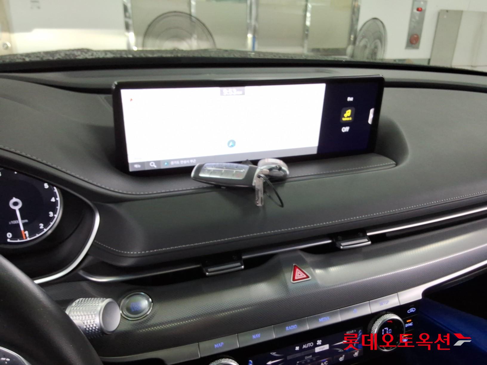 2022 - genesis g80