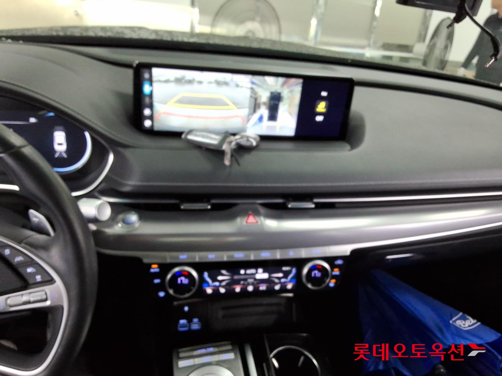 2022 - genesis g80