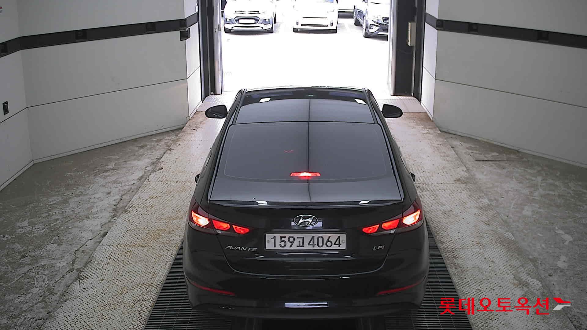 2016 - hyundai avante