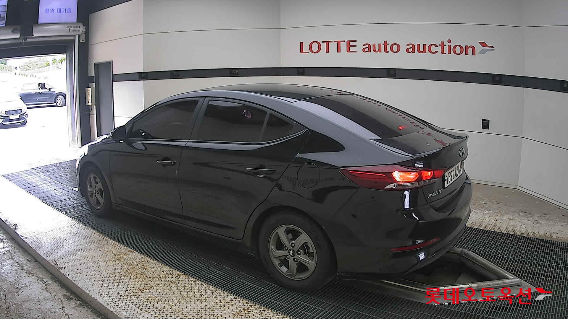 2016 - hyundai avante