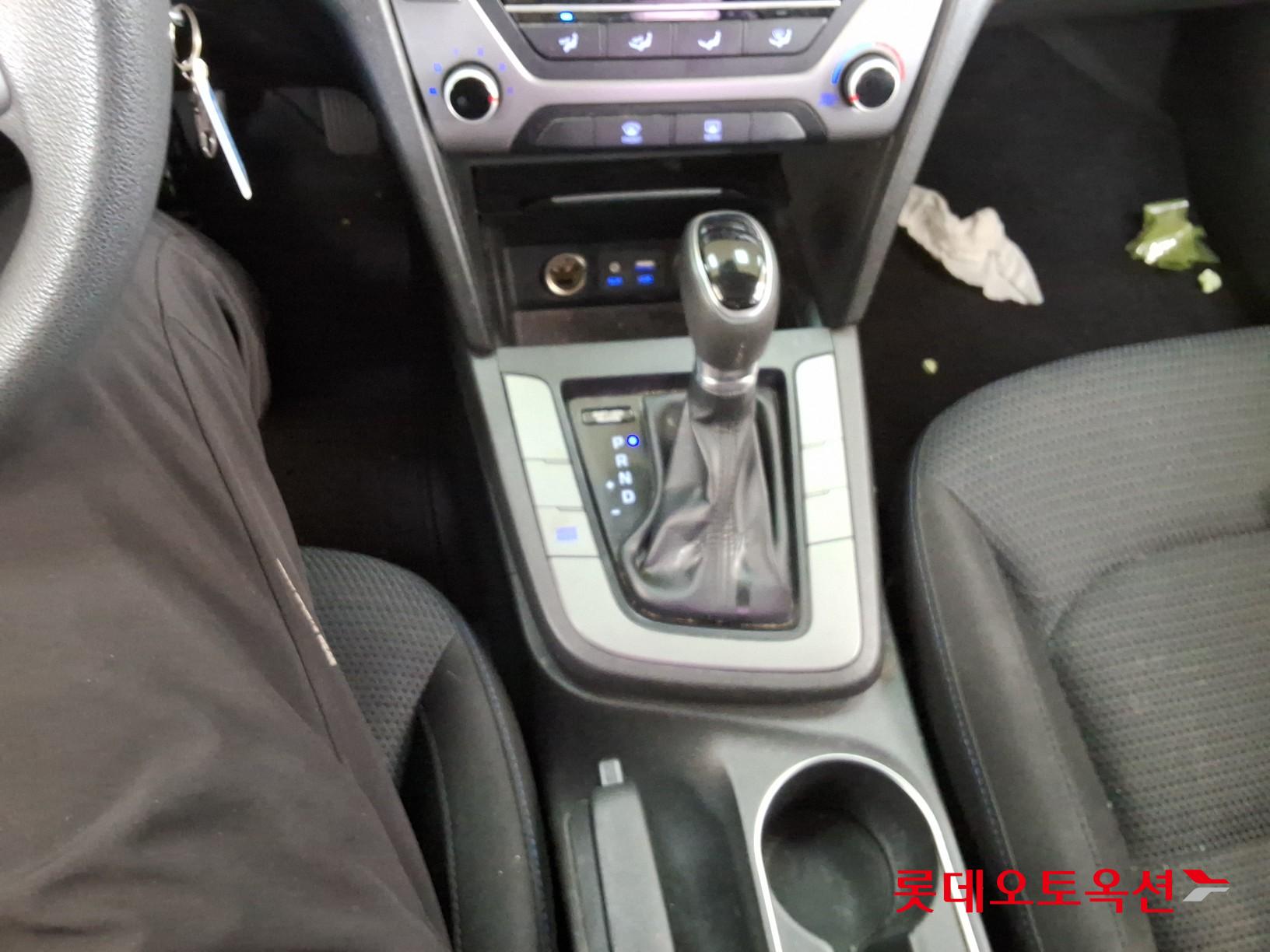 2016 - hyundai avante