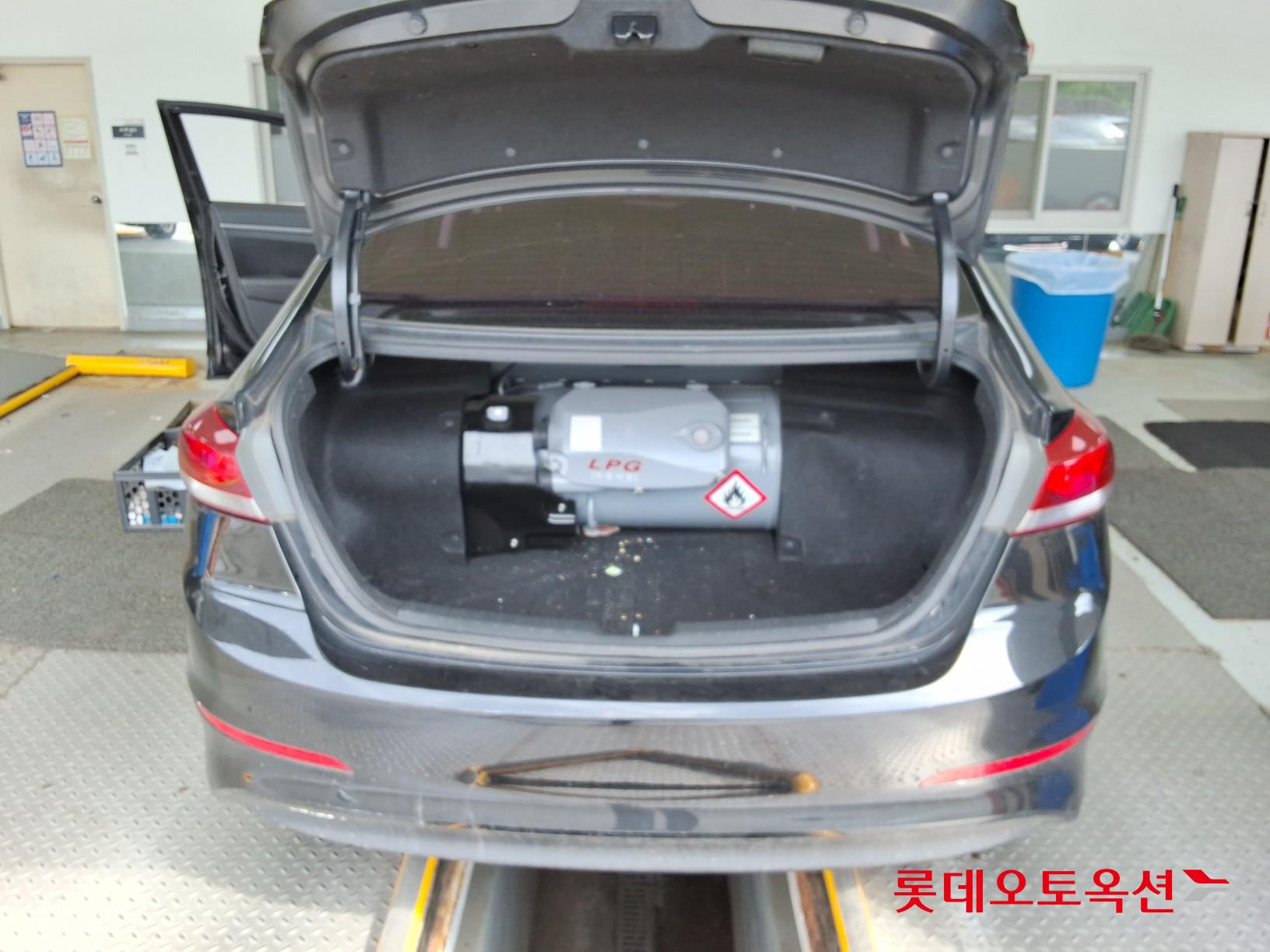 2016 - hyundai avante