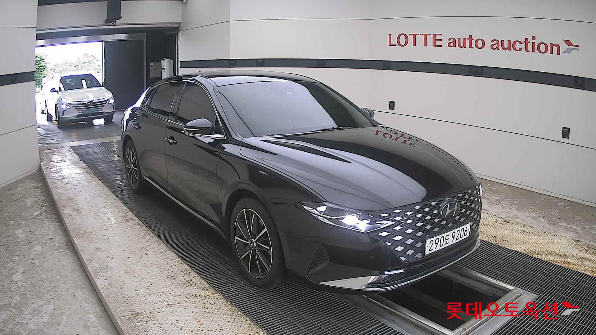 2022 - hyundai grandeur