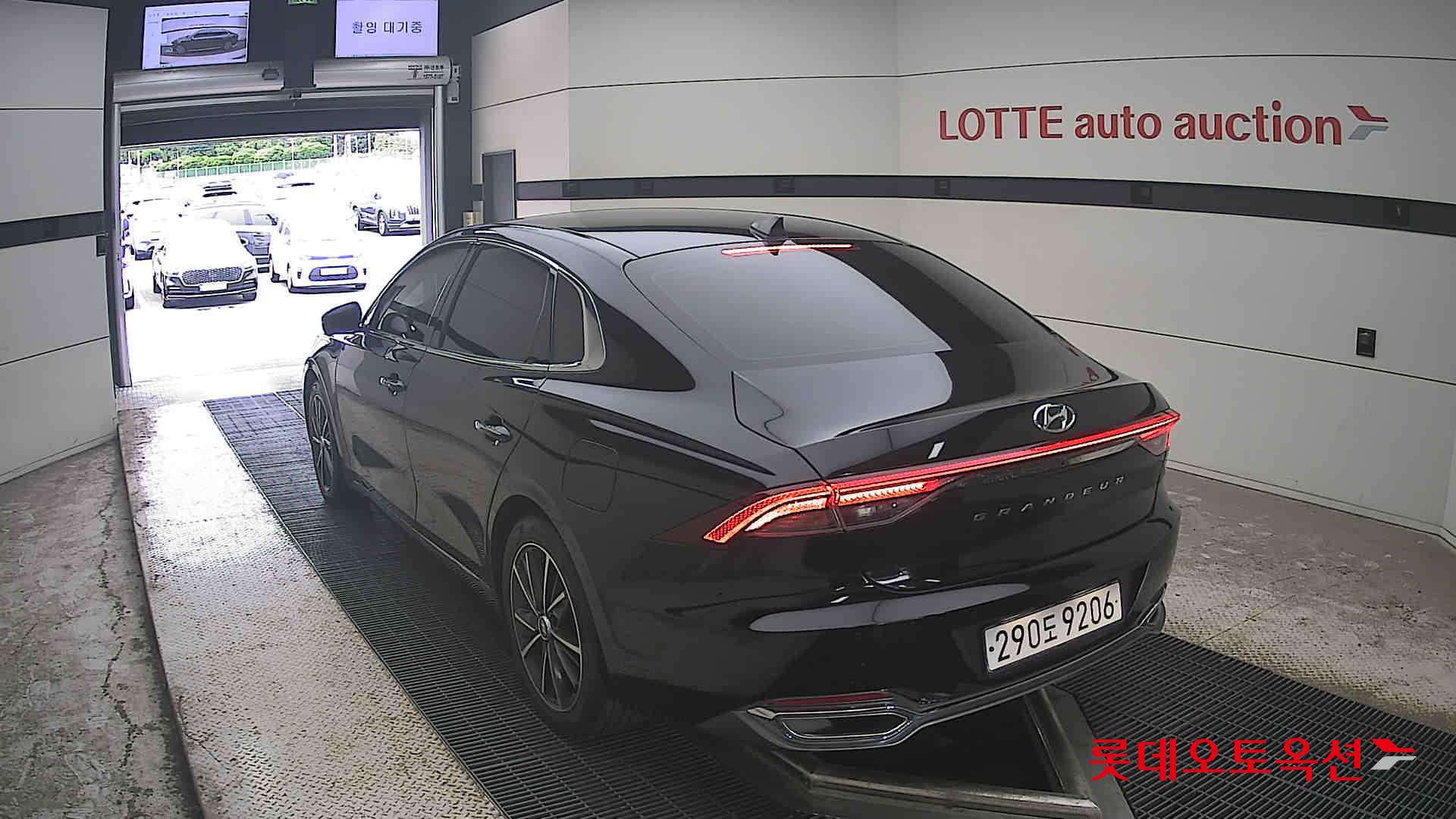 2022 - hyundai grandeur
