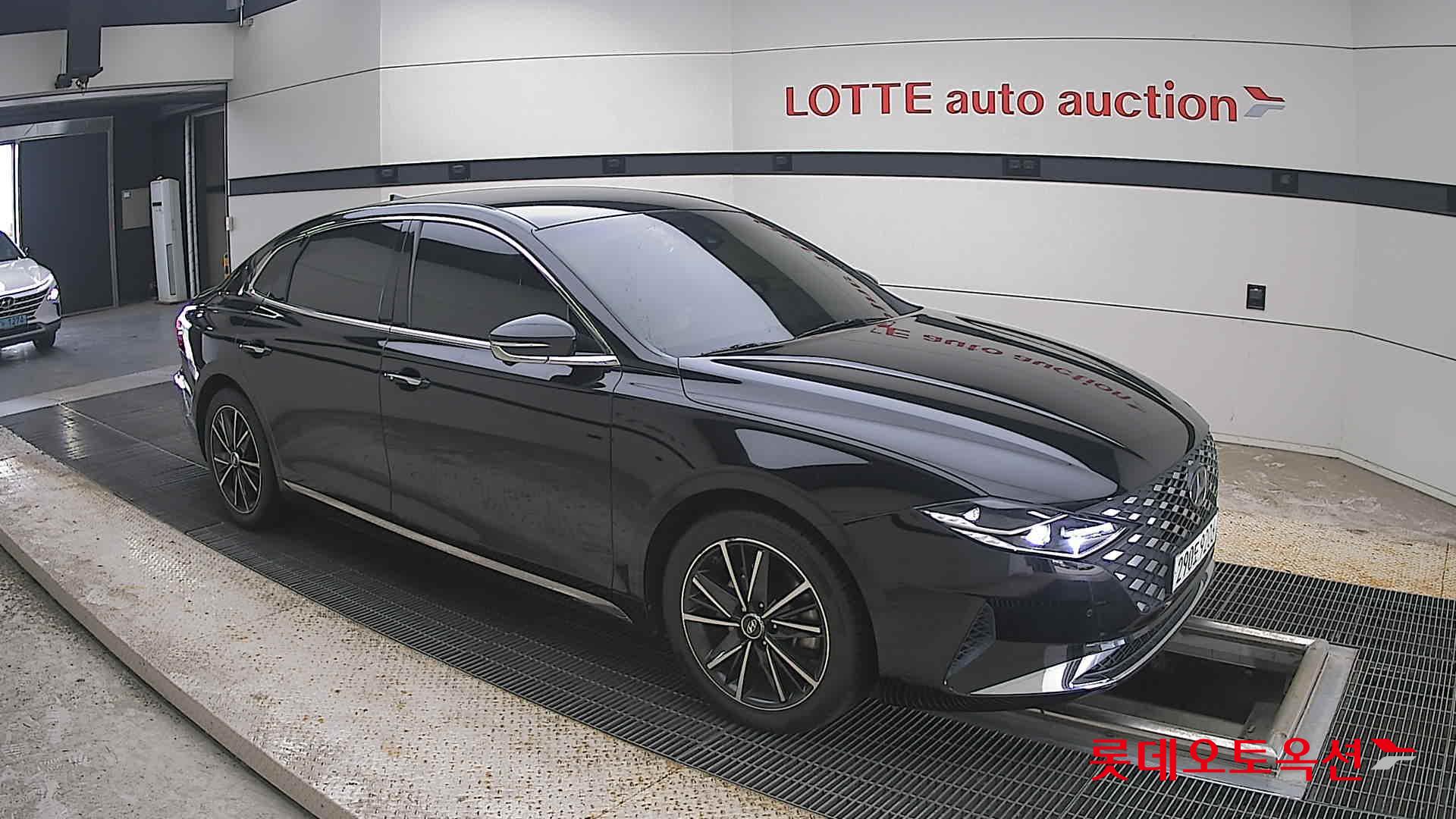 2022 - hyundai grandeur