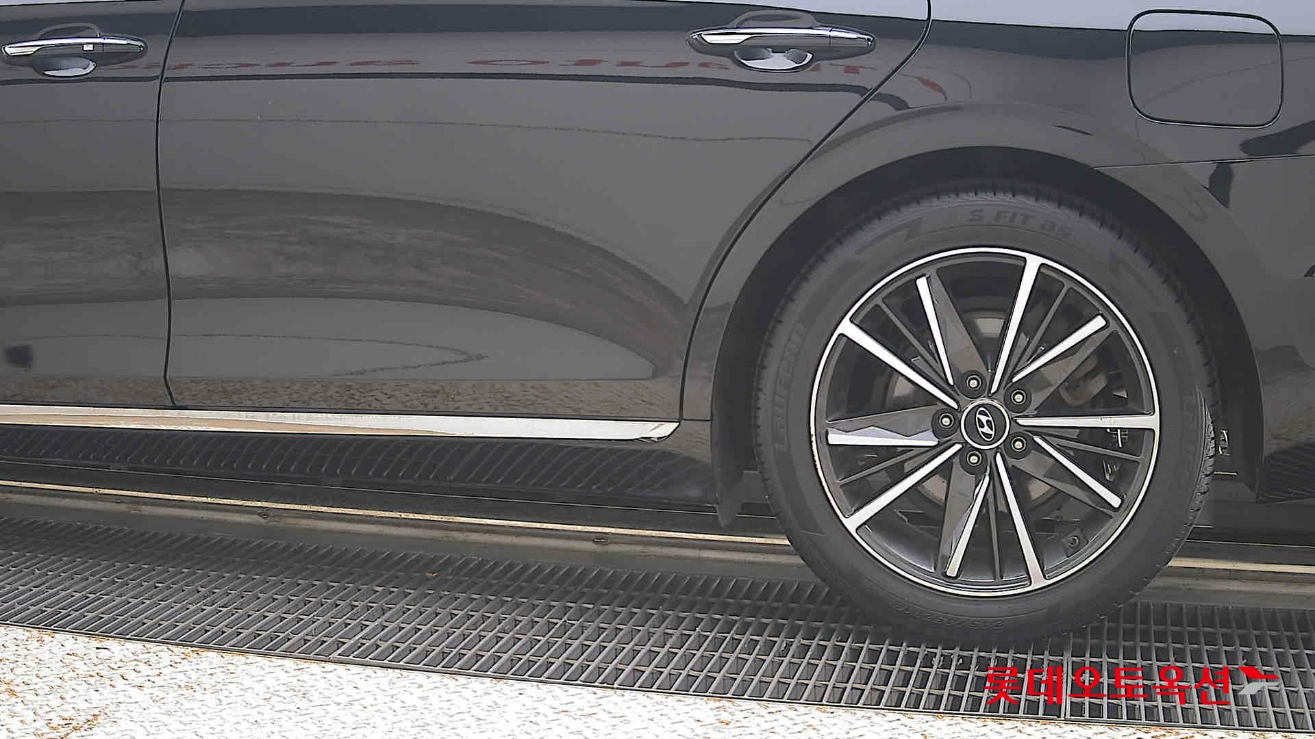 2022 - hyundai grandeur