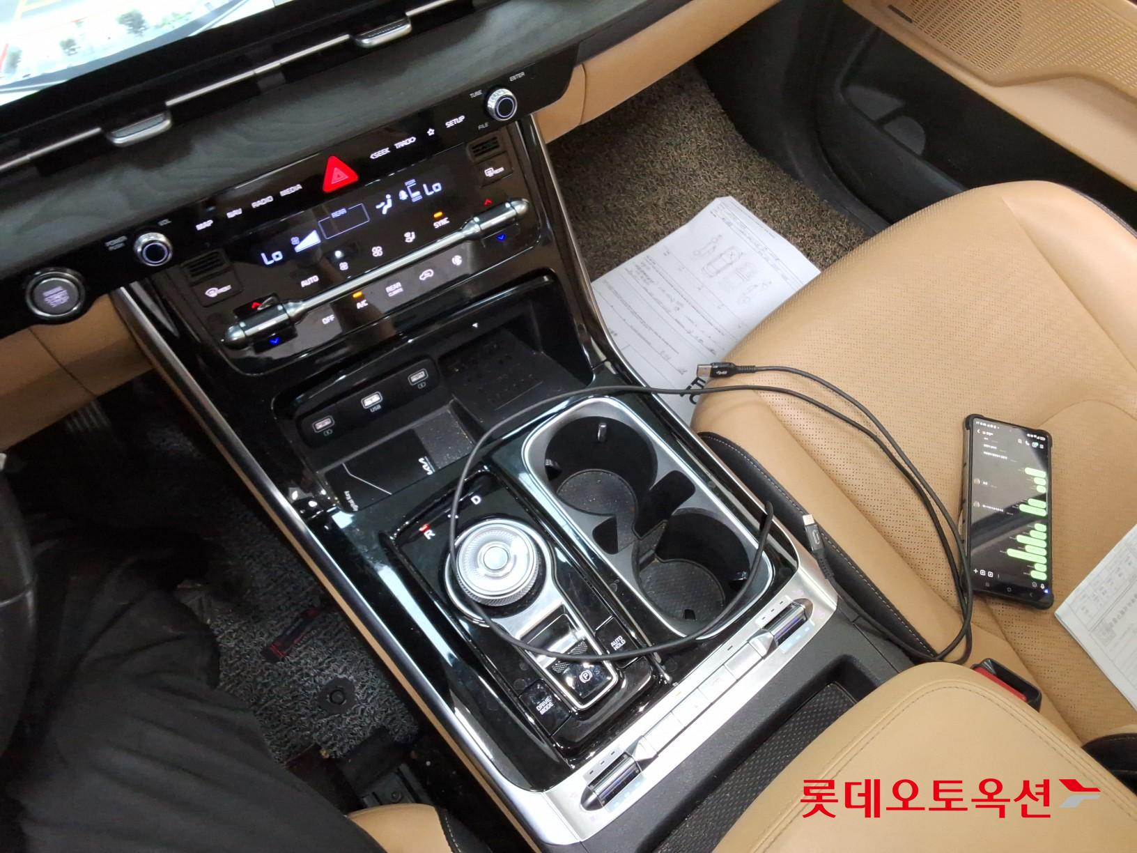 2022 - kia carnival