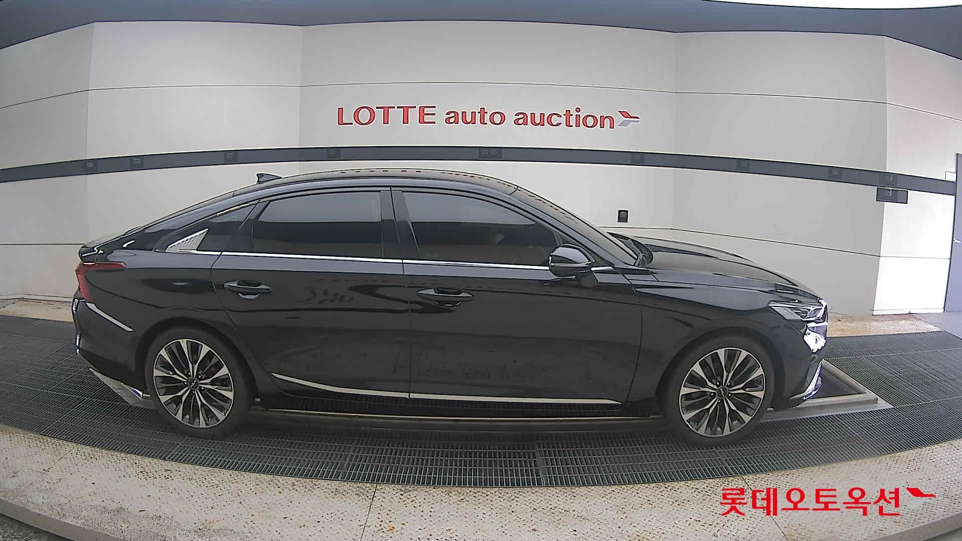 2022 - kia k8