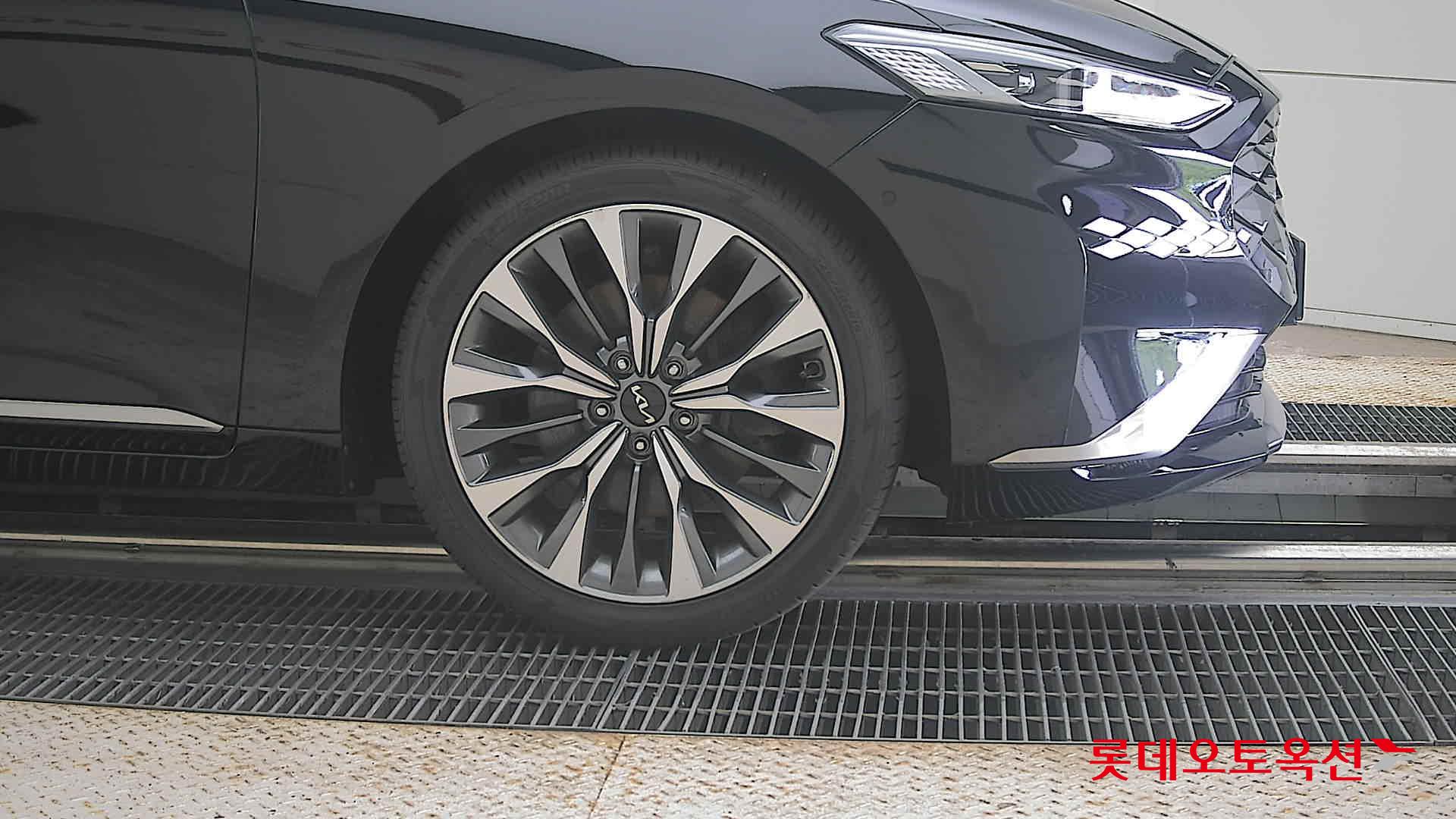 2022 - kia k8