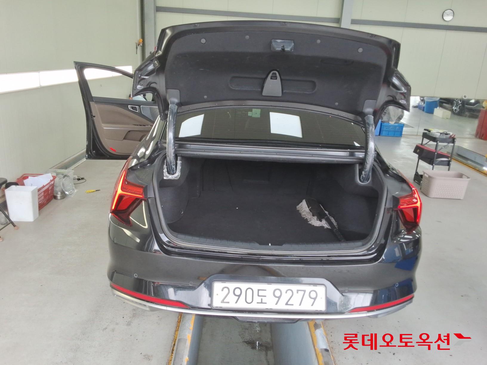 2022 - kia k8