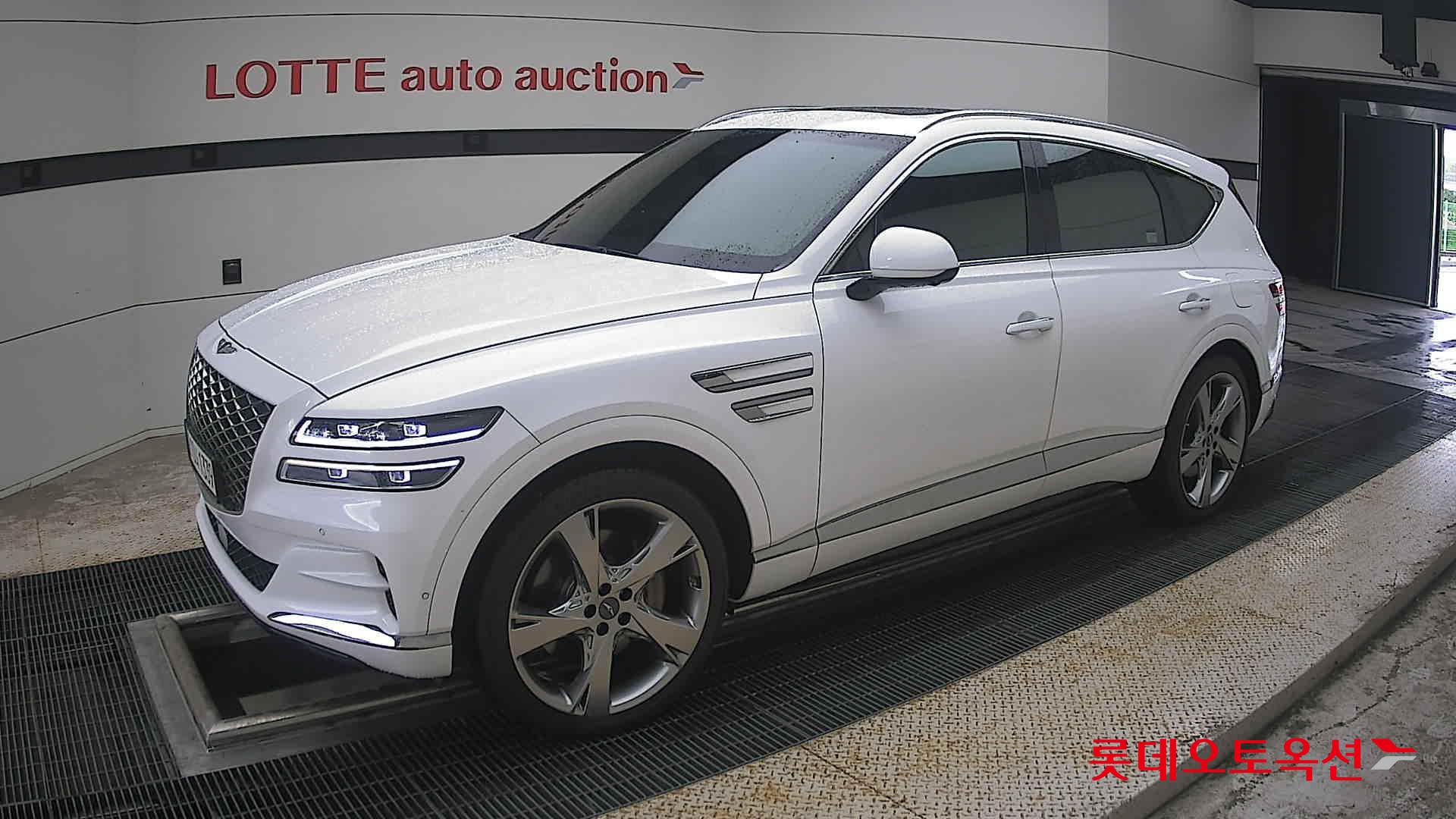 2022 - genesis gv80