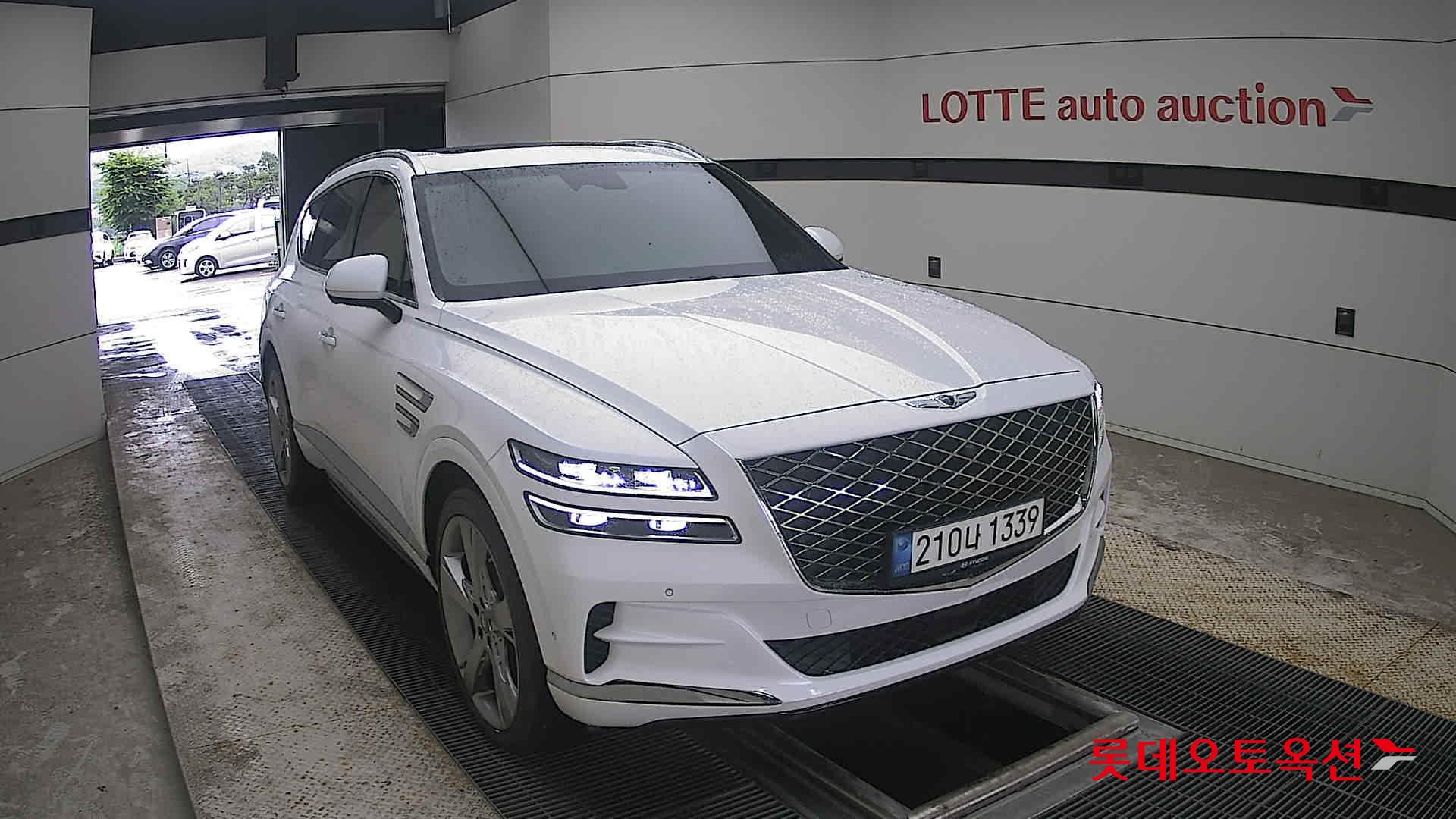 2022 - genesis gv80
