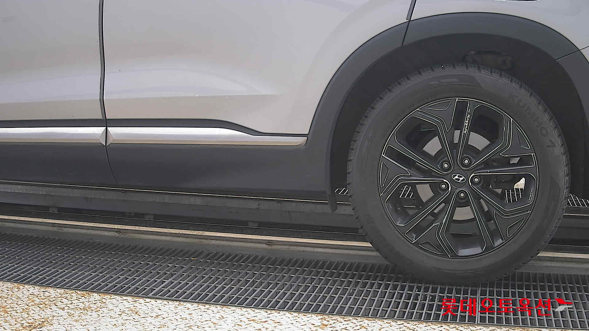 2019 - hyundai santafe