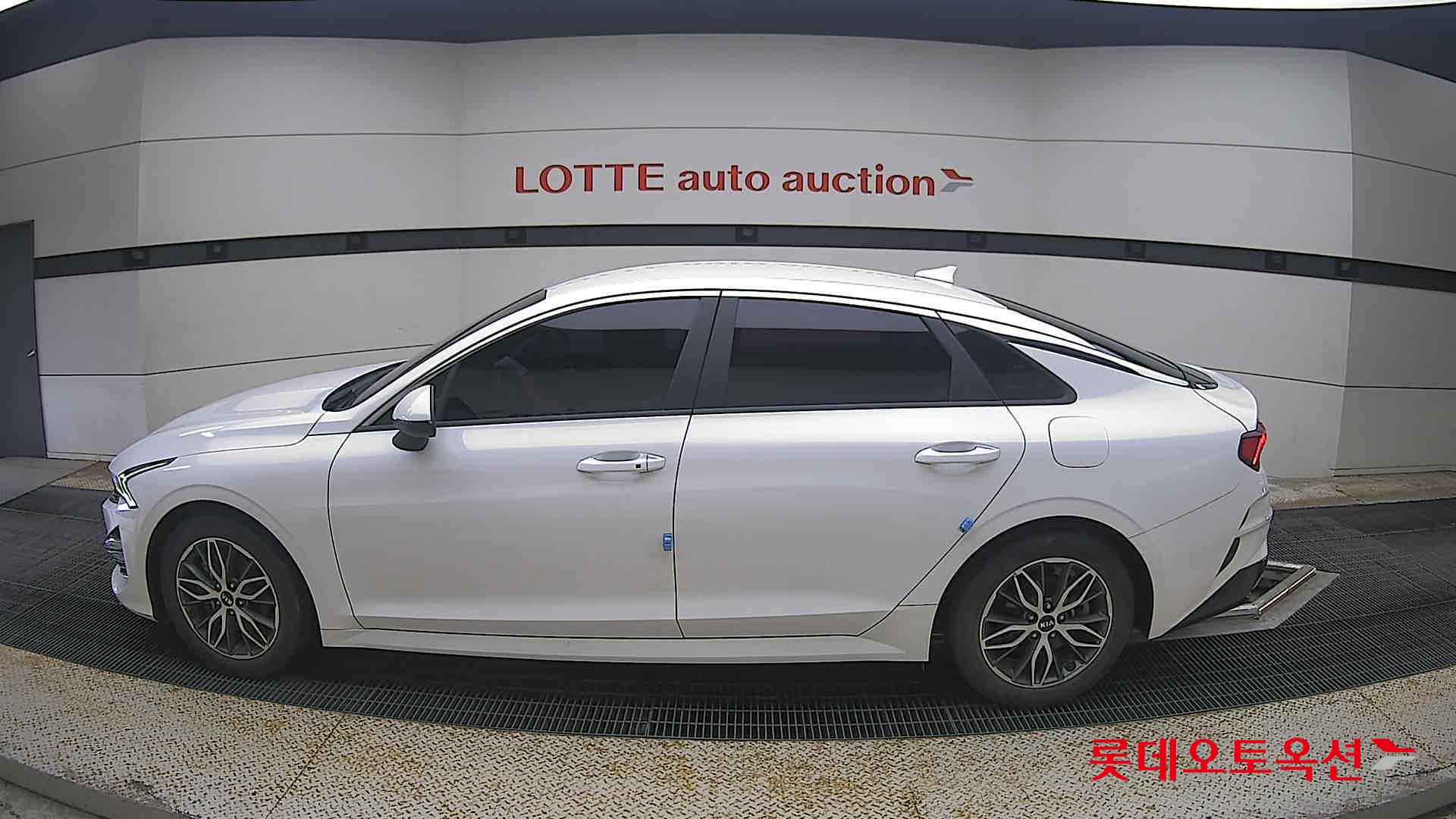 2020 - kia k5