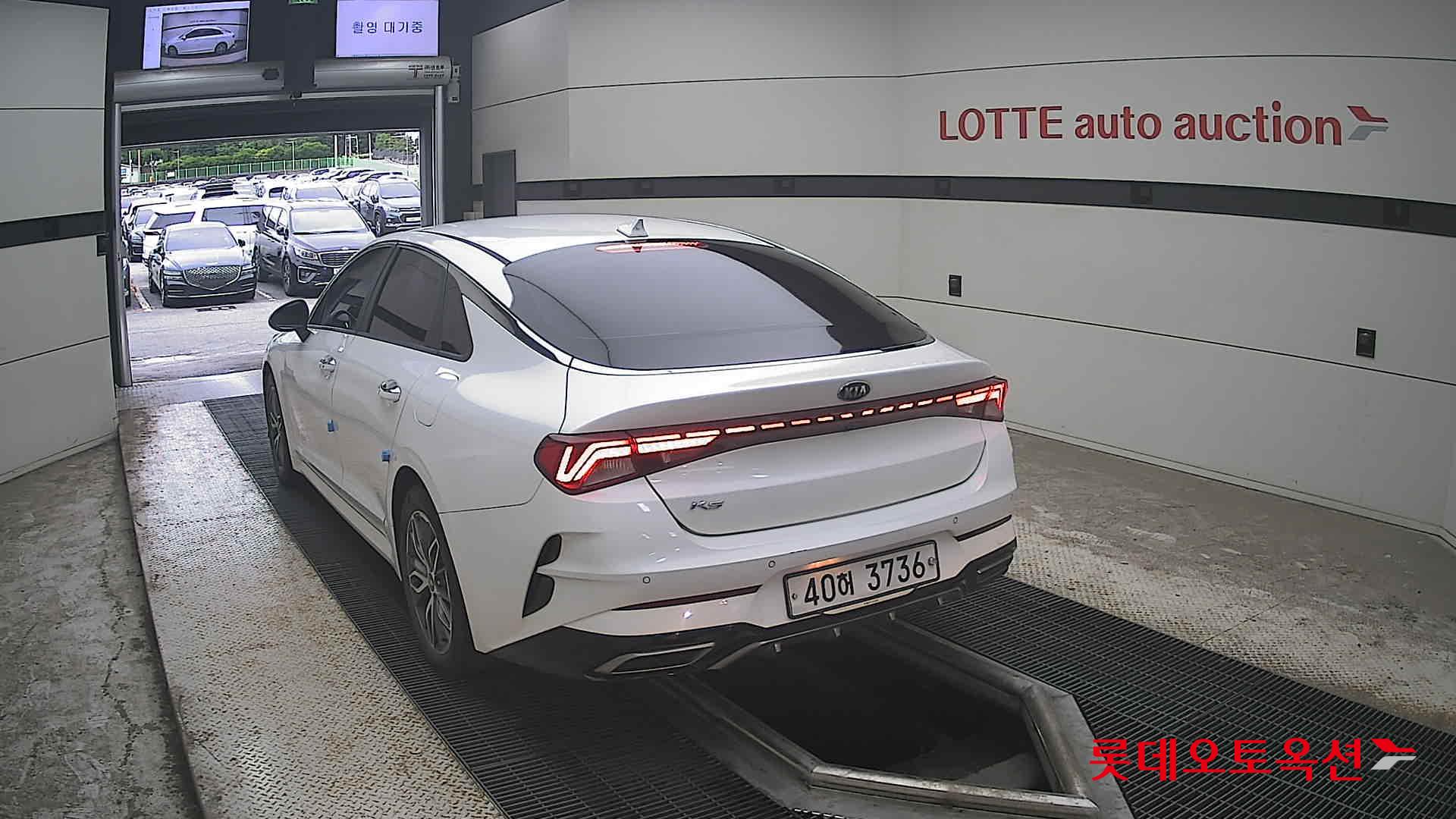 2020 - kia k5