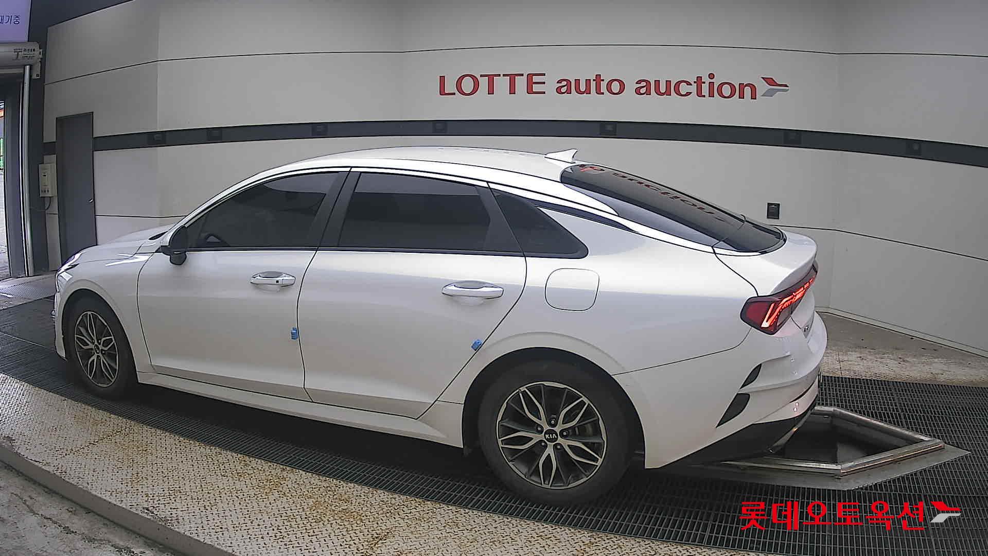 2020 - kia k5